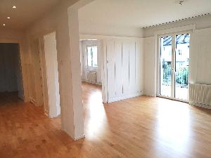 Sicht Wohnzimmer und Gang