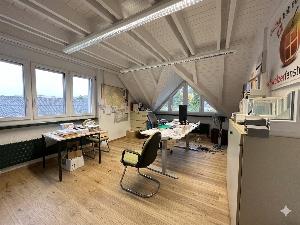 Büro 6, KI