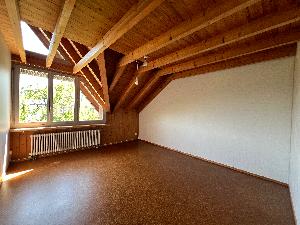 Zimmer geradeaus rechts, 1. OG